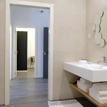 Letheshome Apartman *